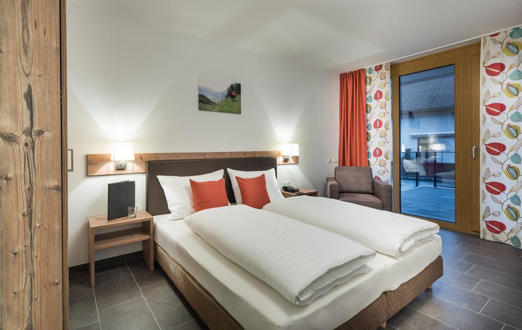 Alpenparks Hotel & Apartment Central Zell Am See Rum bild